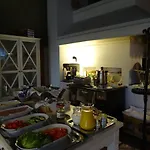 Savikon Kartano Bed & Breakfast Kides